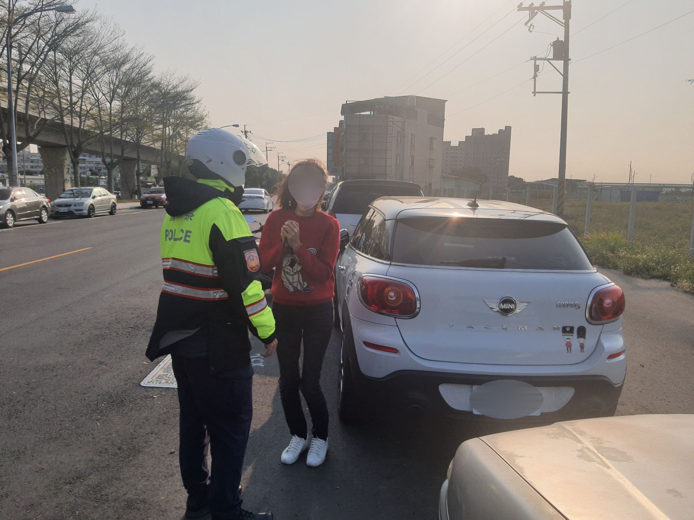 真相只有一個！ 警化身名偵探3分鐘解決烏龍竊車案