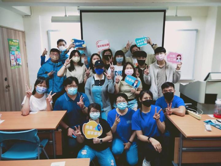 聖約翰科大攜手台灣居護學生從照顧服務中看見自我價值