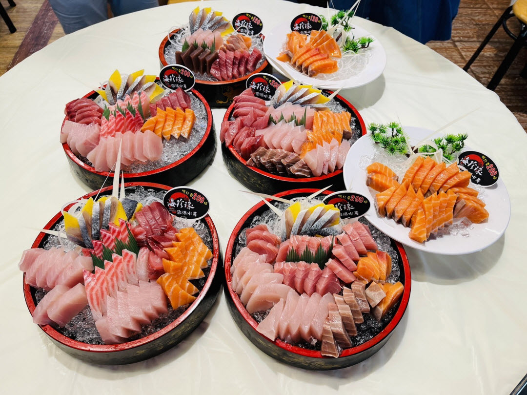網友激動：墾丁美食超浮誇生魚片-主打平價大份量